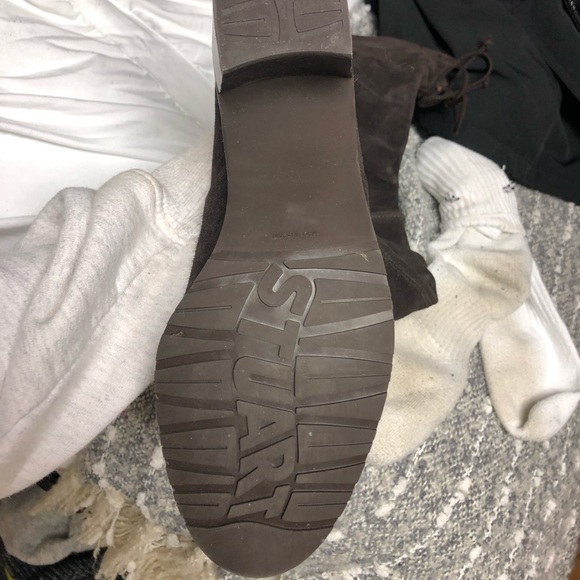 Stuart Weitzman Tieland boot in dark brown - Picture 5 of 7